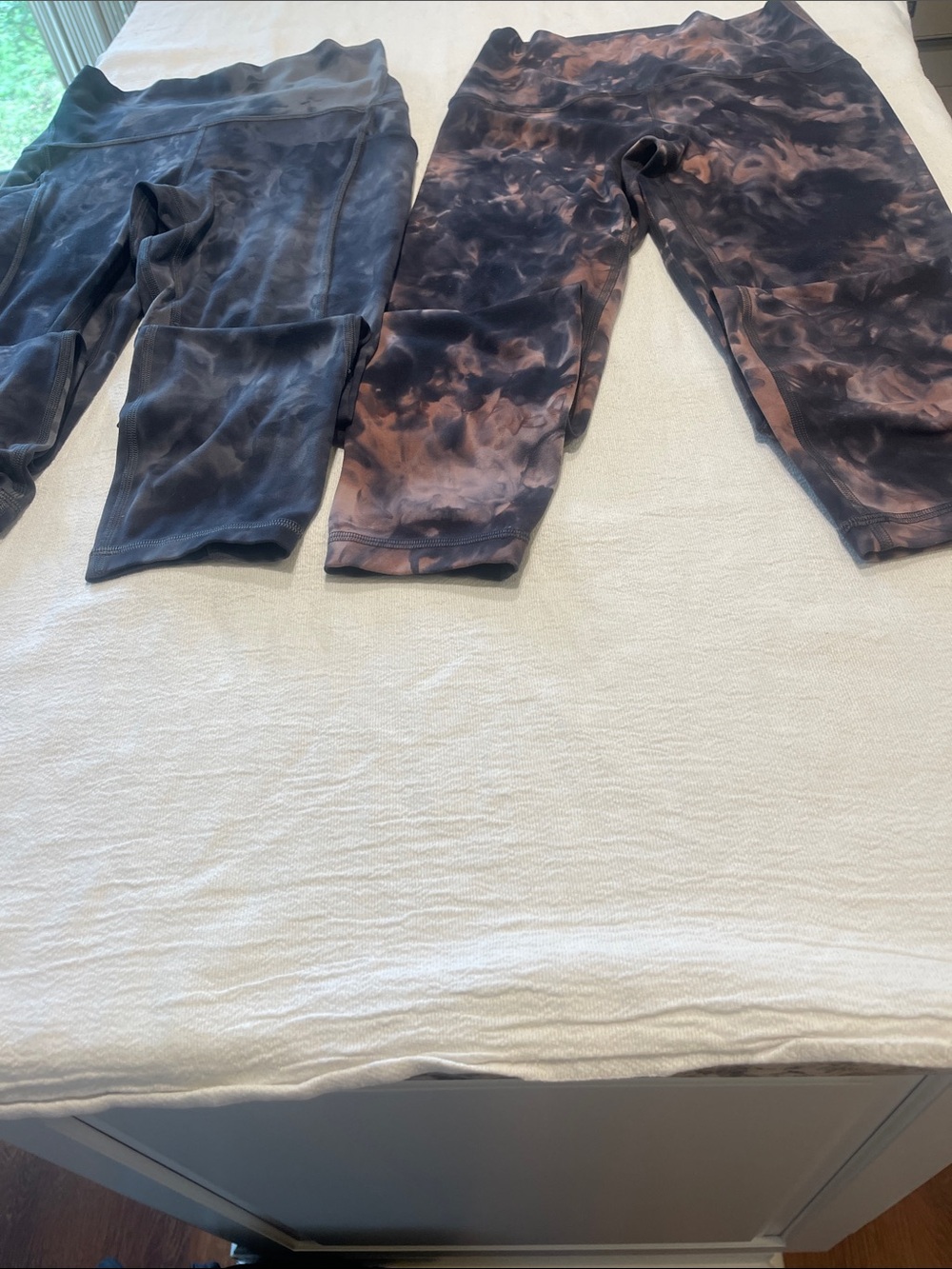 lululemon athletica Tie-Dye Capri Leggings in Blue and Purple